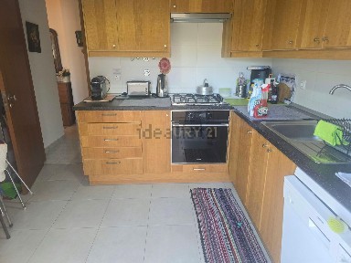 Apartamento T1 à venda na Rua Leonor de Eça, 9
