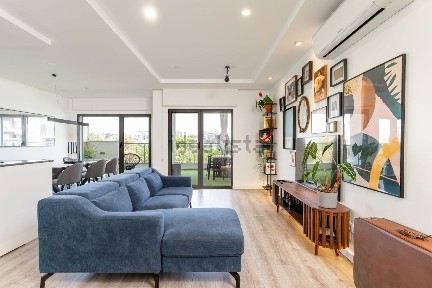 Apartamento T2 à venda no Largo Samwell Dinis
