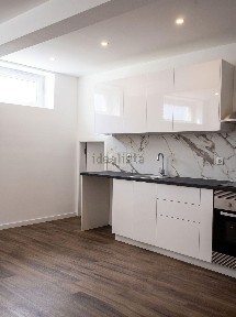 Apartamento T1 à venda na Rua 25 de Abril, 32