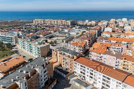 Apartamento T3 à venda na Rua Das Companhas
