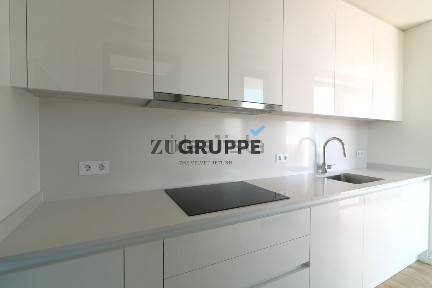 Apartamento T2 à venda na Rua Artur de Almeida Eça