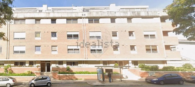 Apartamento T2 à venda na Rua da Lagoa, 1381