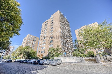 Apartamento T2 à venda na Rua do Professor Antão de Almeida Garrett