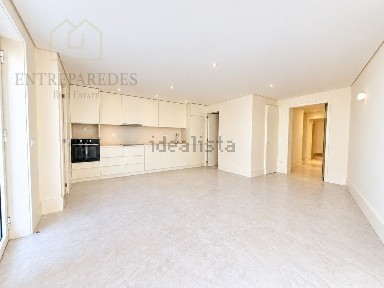 Apartamento T1 à venda na Rua do Breiner
