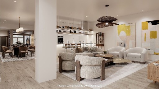 Apartamento T3 à venda na Rua de Serralves