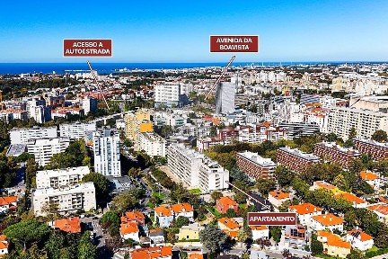 Apartamento T5 à venda na Rua de António Cardoso