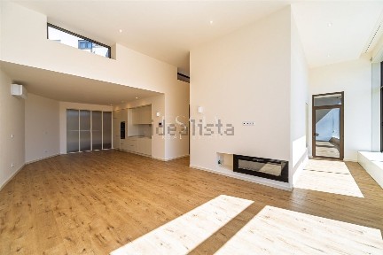 Apartamento T2 à venda na Rua de Luz Soriano