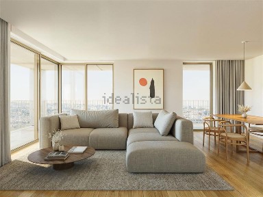 Apartamento T2 à venda na Avenida de Fernão de Magalhães, 127