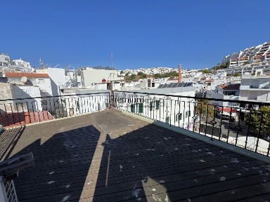 Moradia geminada à venda no Centro Antigo