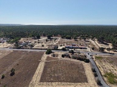 Moradia independente à venda em Melides