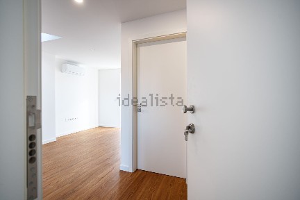 Arrendamento de duplex na Rua de Vale Formoso s/n