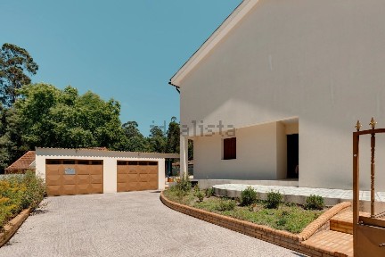 Moradia independente à venda em Guilhufe e Urrô