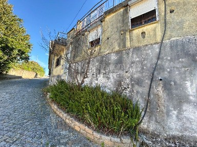 Moradia independente à venda em Vila