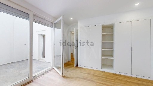 Arrendamento de apartamento T2 na Rua Doutor Manuel de Arriaga, 38