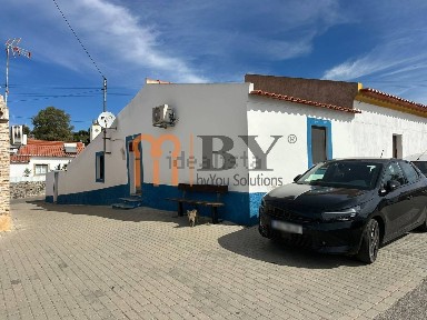 Moradia geminada à venda na Rua da Bela Vista