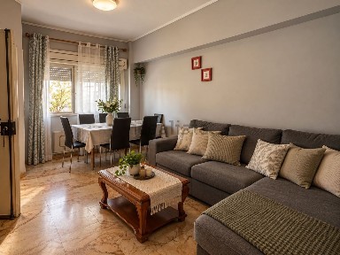 Apartamento T1 à venda na Praceta Pedro Alexandrino