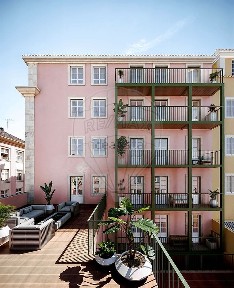 Apartamento T2 à venda na Praça da Alegria