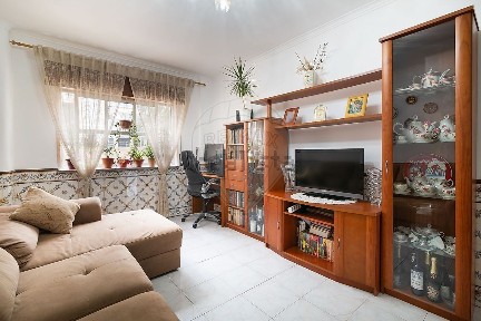 Apartamento T3 à venda na Praceta Francisco Ramos da Costa