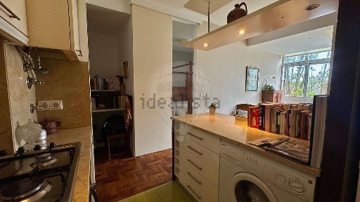 Apartamento T1 à venda na Rua António Ventura