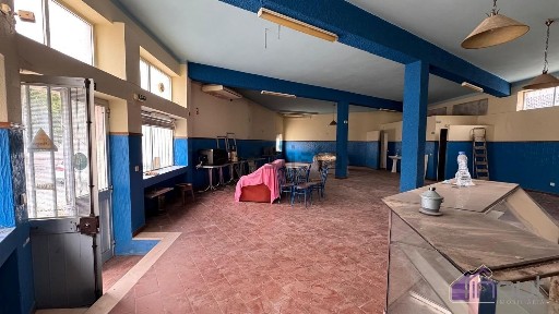 Espaço comercial à venda em Tinalhas