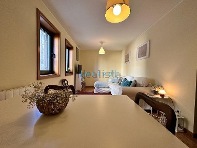 Apartamento T2 à venda na Rua do Aleixo