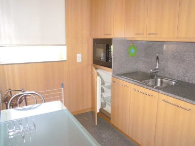 Excelente T 0 Studio, mobilado, junto Alma Shopping, perto Hospitais, Faculdades.