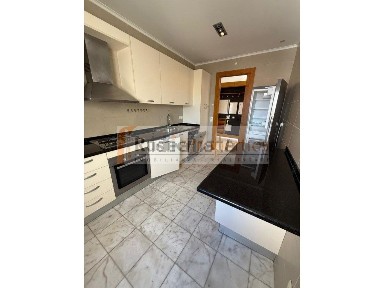 Apartamento T2 à venda no Centro Este da Cidade de Loulé