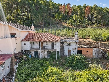 Moradia independente à venda em Ferreirim