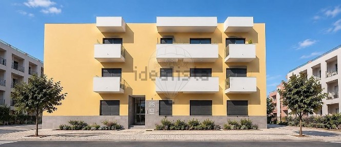 Apartamento T3 à venda na Rua das amendoeiras