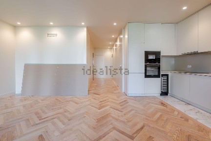 Apartamento T2 à venda na Rua do Bonjardim s/n