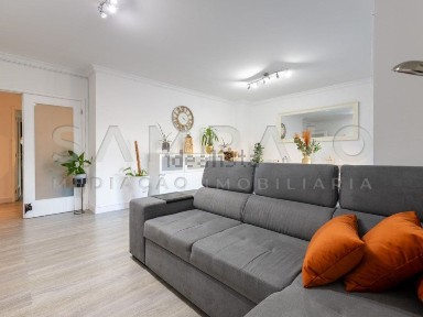 Apartamento T2 à venda na Rua Pereirinho