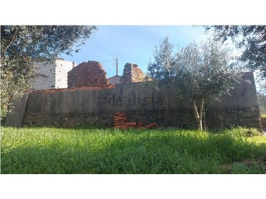 Herdade à venda na Rua da Escola