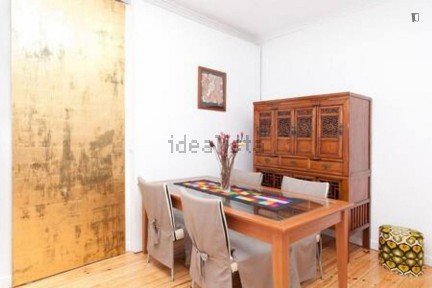 Arrendamento de apartamento T2 na Rua da Caridade