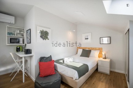 Arrendamento de apartamento T0 na Rua Filipe Folque