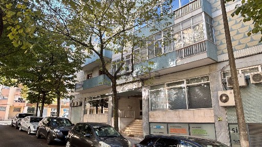 Arrendamento de apartamento T2 na Avenida do Uruguai s/n