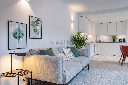 Arrendamento de apartamento T1 na Travessa de Santo Aleixo, 14