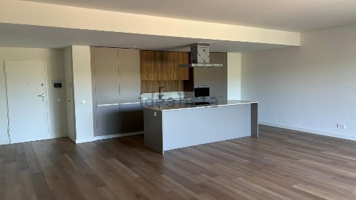 Arrendamento de apartamento T3 na Alameda Engenheiro José Mattos e Silva