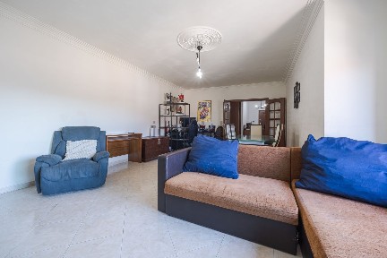 Apartamento T2 à venda na Rua Vila Franca de Xira, 12