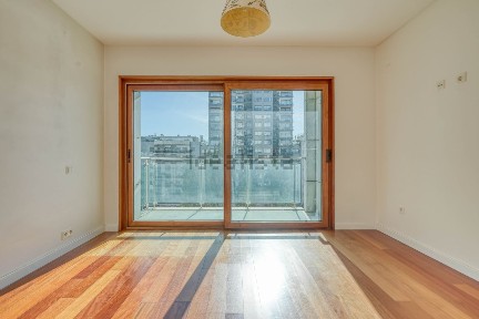 Apartamento T1 à venda na Rua Joaquim Rocha Cabral, 7