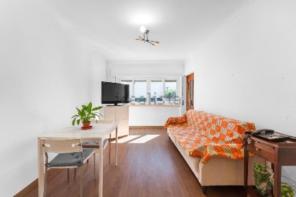 Apartamento T1 à venda na Rua João da Silva