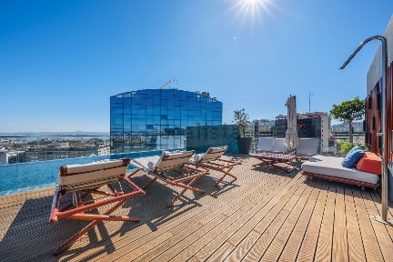 Apartamento T5 à venda na Avenida Conselheiro Fernando de Sousa