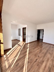 Apartamento T2 à venda na Rua João de Barros