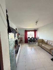 Apartamento T2 à venda na Rua Giestas