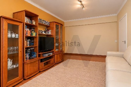 Apartamento T2 à venda na Rua 1º de Maio s/n