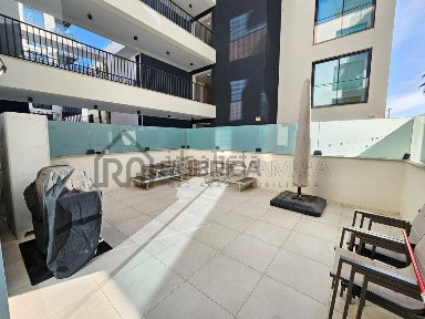 Apartamento T2 à venda na Rua do Nascente