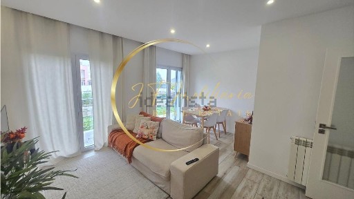 Apartamento T2 à venda em São Salvador