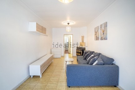 Apartamento T2 à venda na Travessa Eça de Queirós, 4