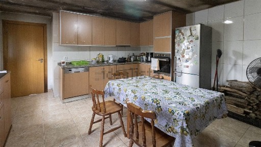 Moradia geminada à venda em Abraveses