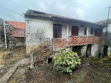 Moradia independente à venda em Lugar Bolo s/n