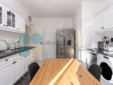 Apartamento T2 à venda no Vale do Cobro